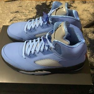 Jordan retro 5s UNC